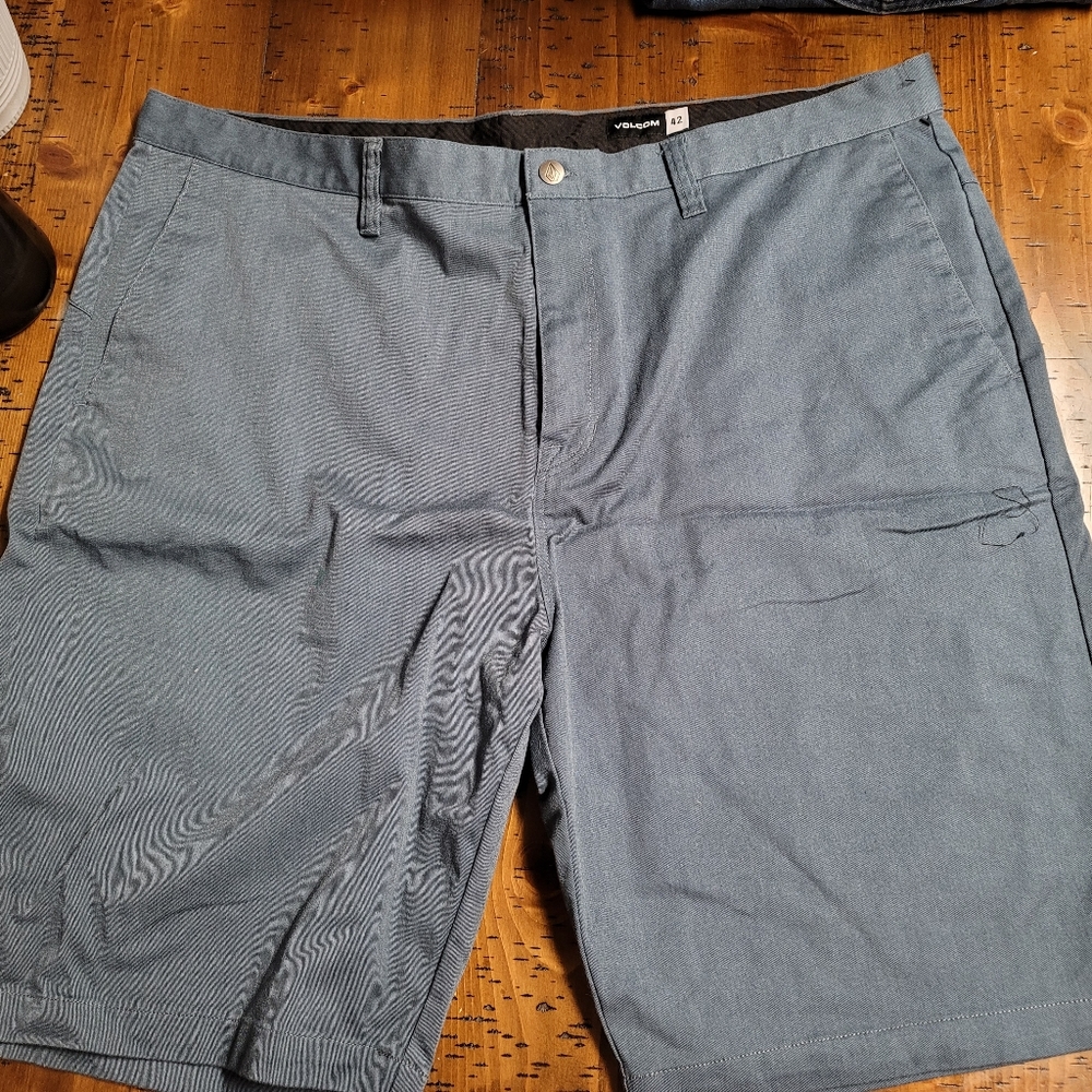 Volcom Mens shorts